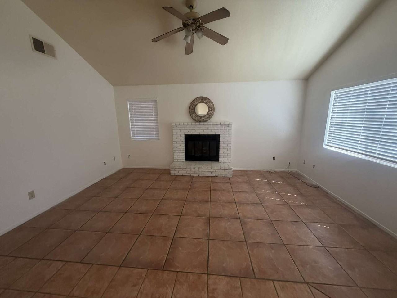 6113 Castleford St - Photo 2 of 20