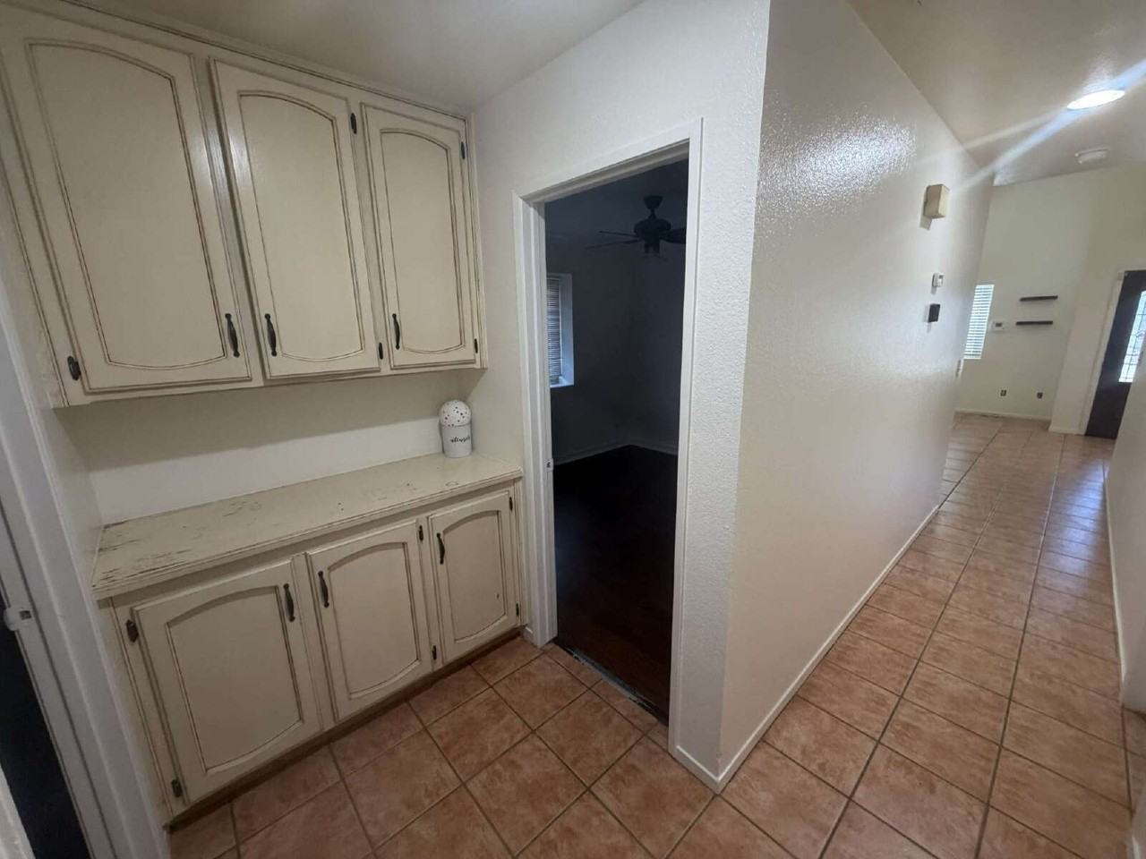 6113 Castleford St - Photo 7 of 20