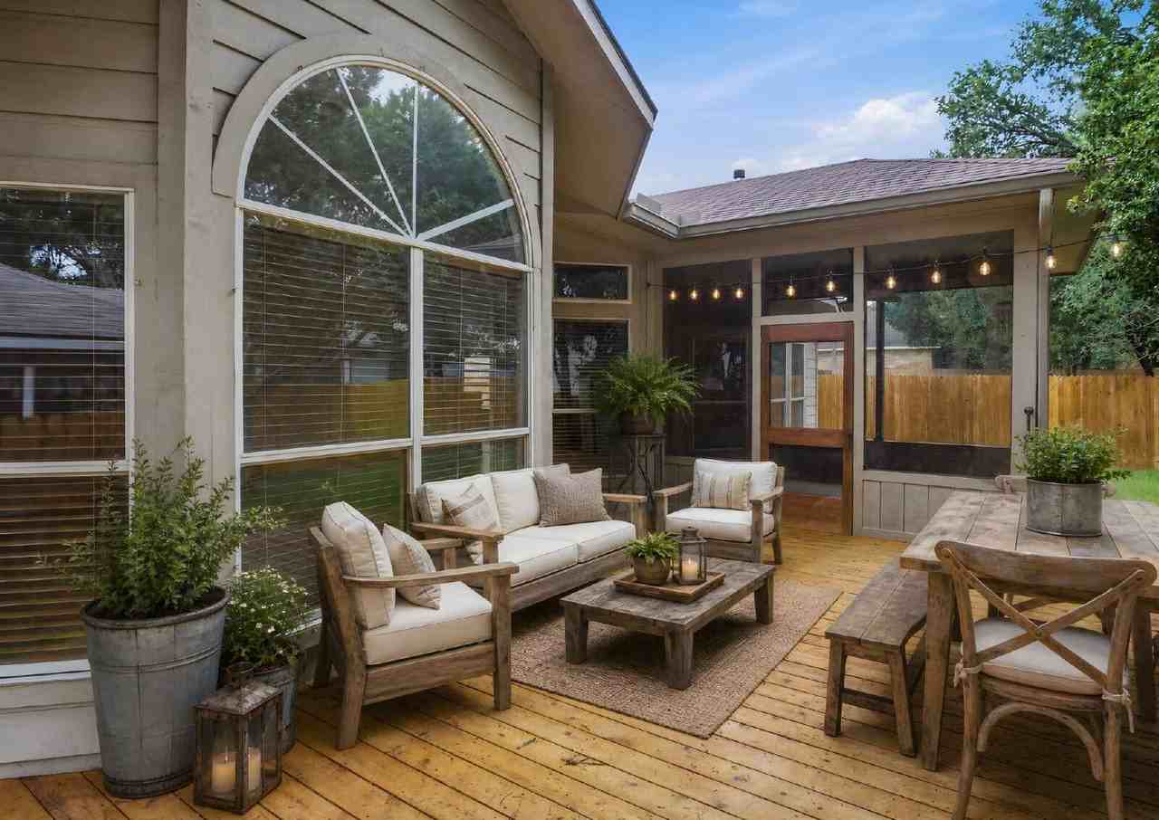 229 Cordero Dr - Photo 2 of 34
