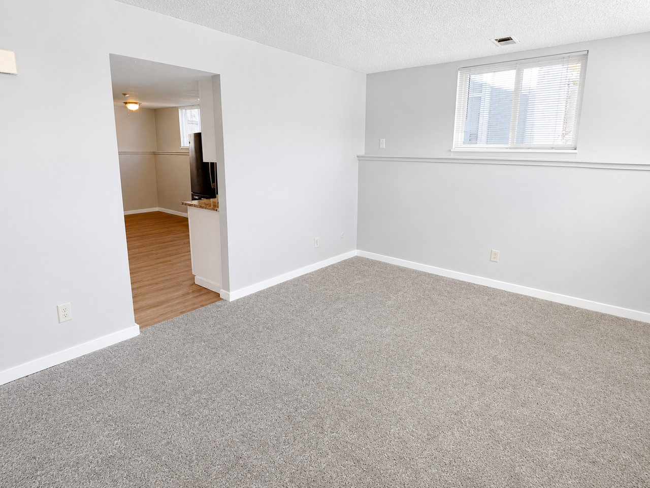 6205 E Ohio Ave #C - Photo 4 of 18