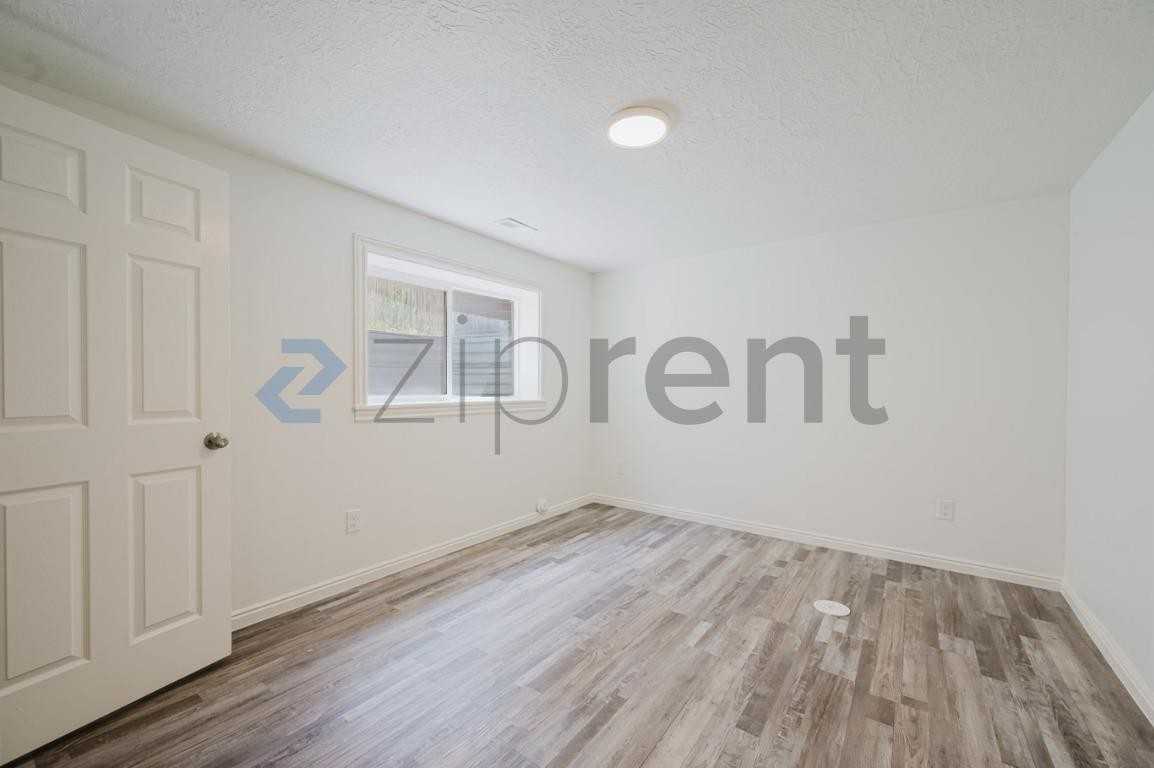 845 Ws #1 - Photo 6 of 30