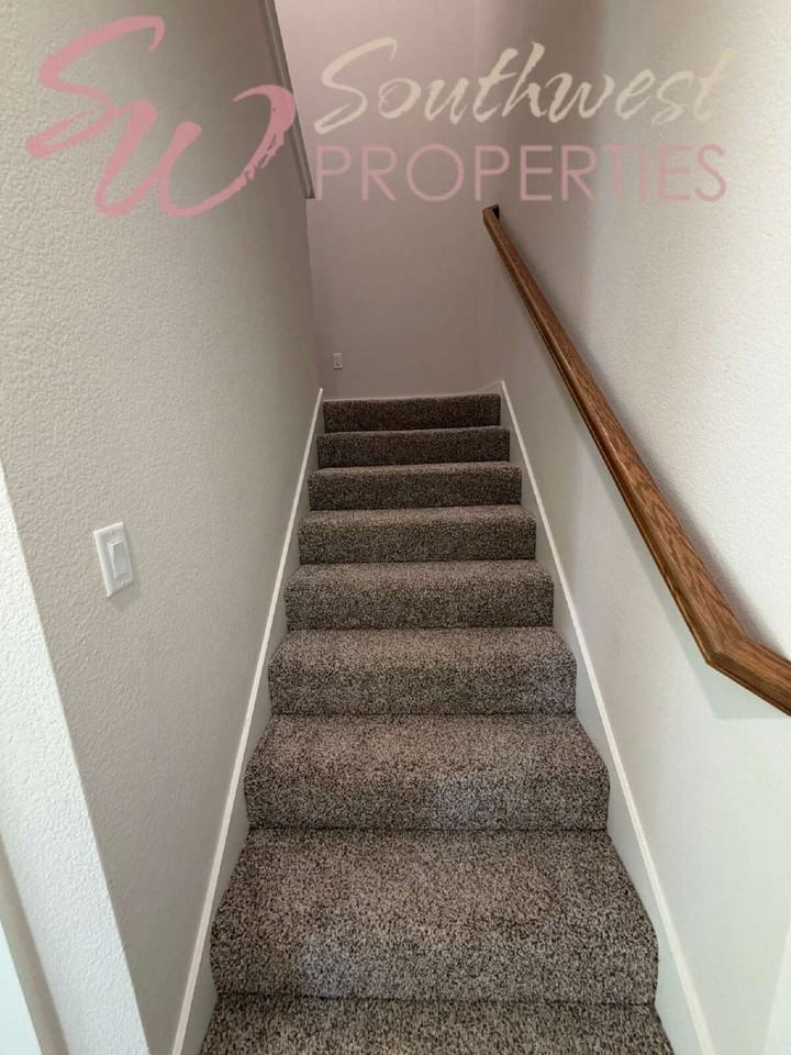 565 Galt Dr - Photo 7 of 24