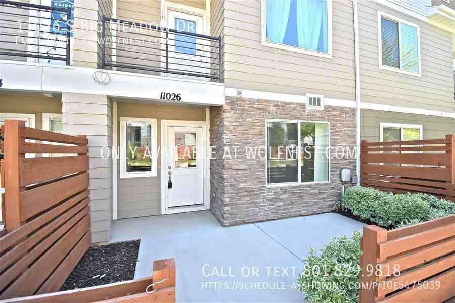 11026 S Big Meadow Dr - Photo 2 of 42