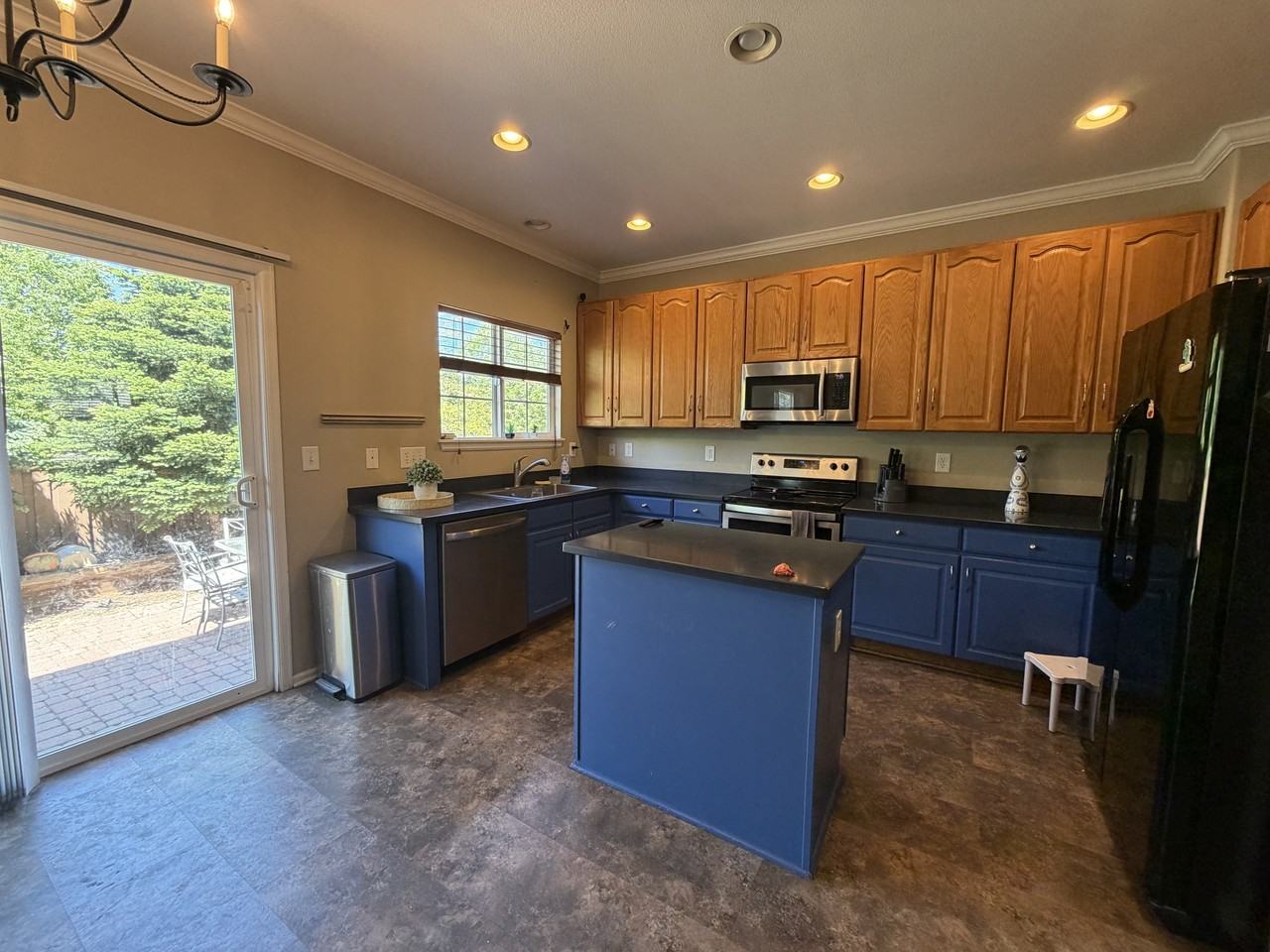 19591 E 39th Ave - Photo 2 of 15