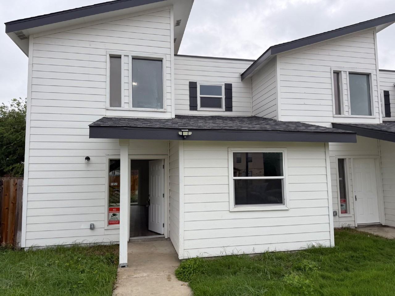 7651 Oak Chase - Photo 4 of 50