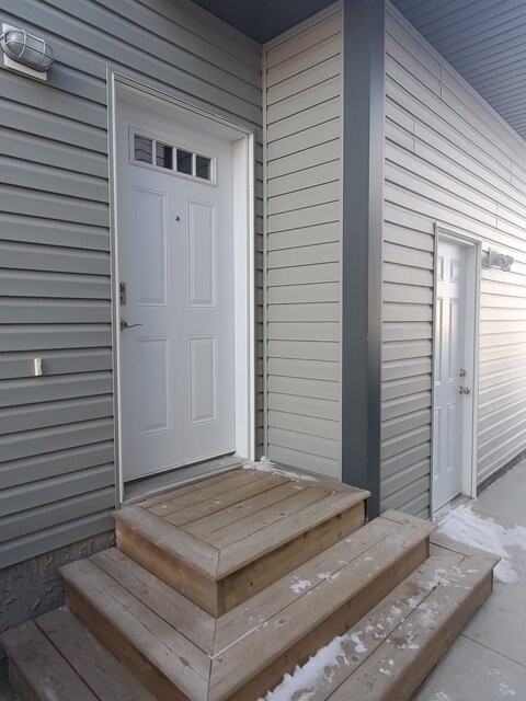 331 B - 331 Kolynchuk Manor - Photo 2 of 28