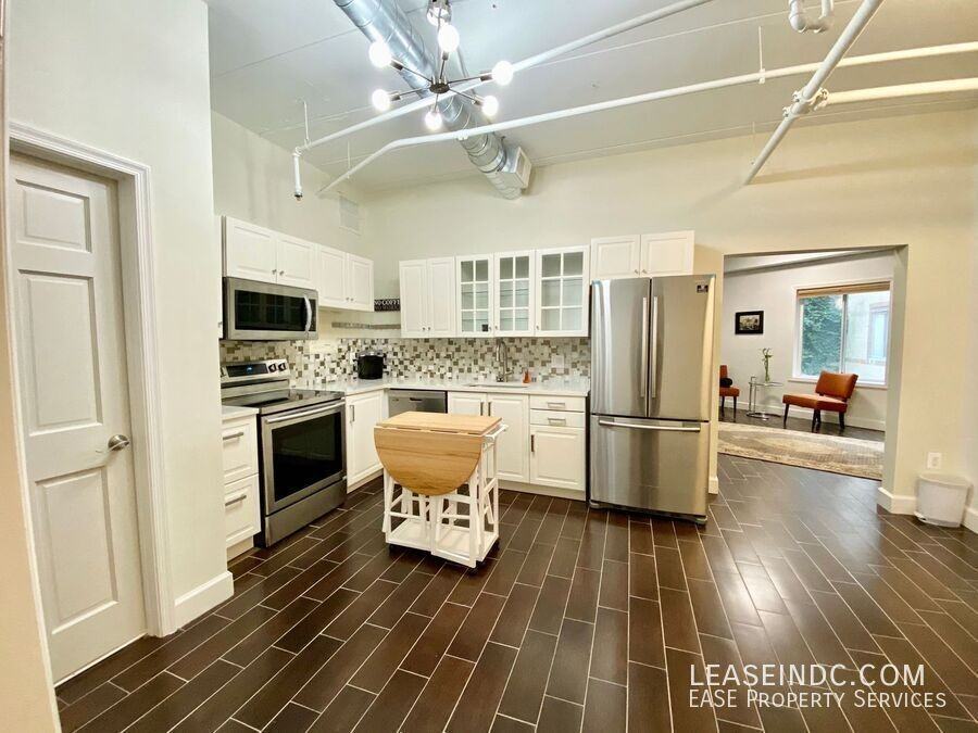 2141 Wisconsin Ave Nw #D2 - Photo 3 of 22