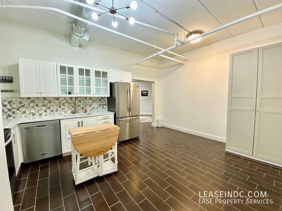 2141 Wisconsin Ave Nw #D2 - Photo 5 of 22