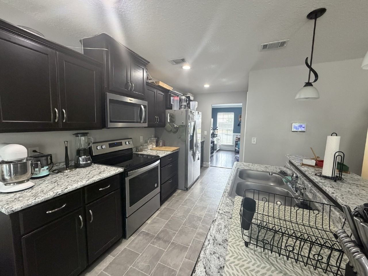 664 Piedmont Ave - Photo 4 of 8