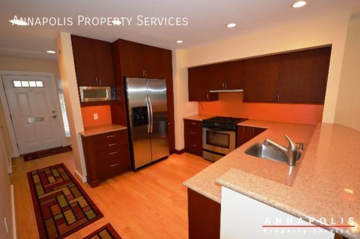 419 Third St - Photo 3 of 22