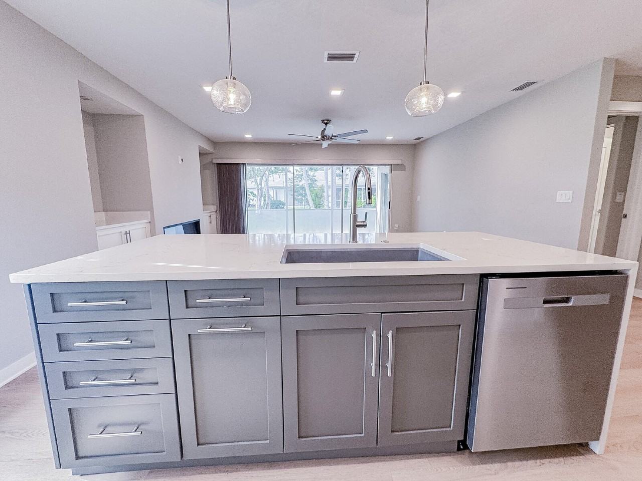 3038 Ringwood Mdw - Photo 6 of 32