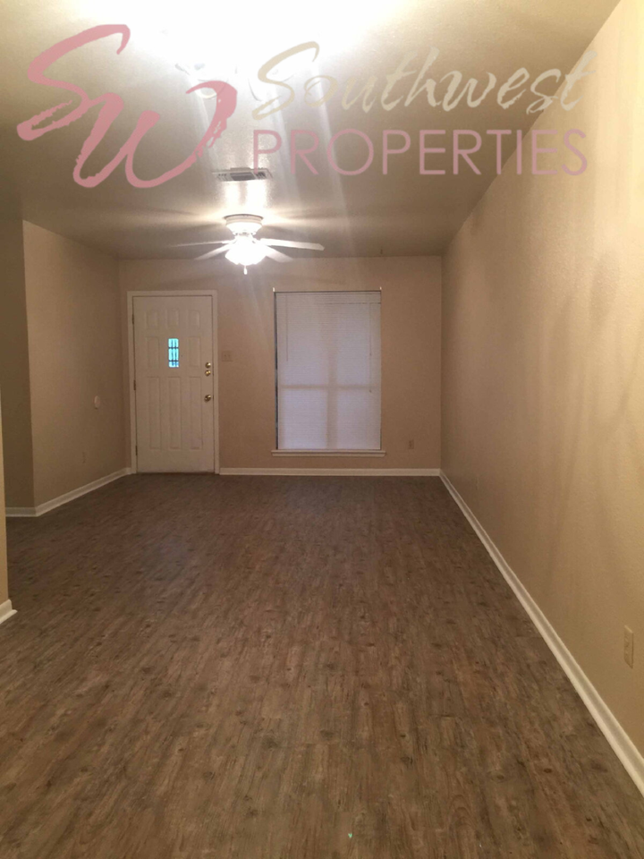 107 Willow Ln #A - Photo 3 of 8