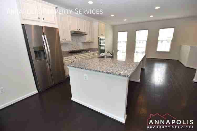 7827 Bakers Creek Ln - Photo 4 of 40