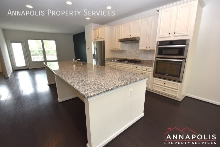 7827 Bakers Creek Ln - Photo 5 of 40