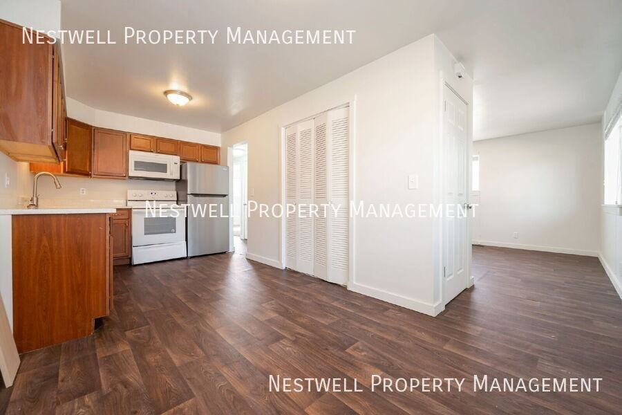 346 E 3360 S #2 - Photo 4 of 21