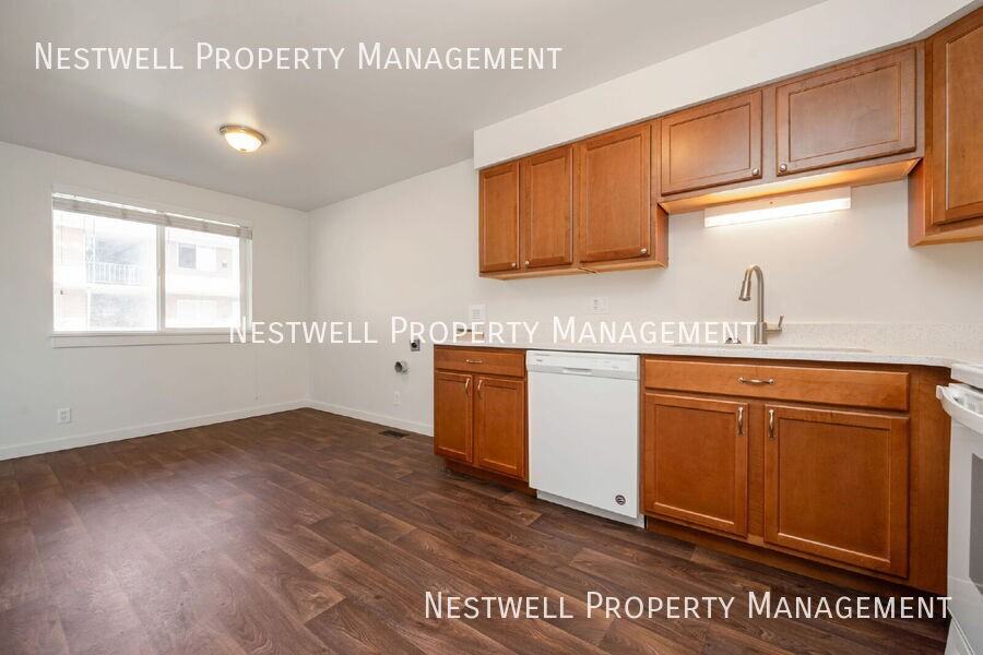 346 E 3360 S #2 - Photo 5 of 21