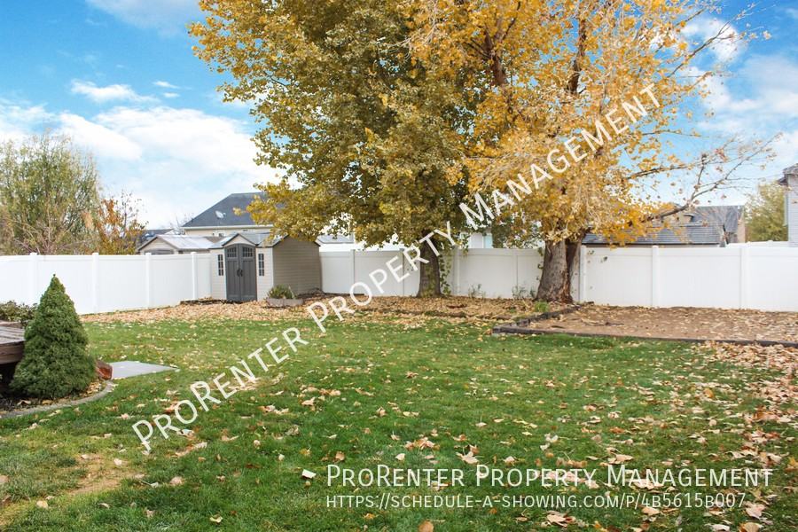 1398 N 2585 W - Photo 3 of 30