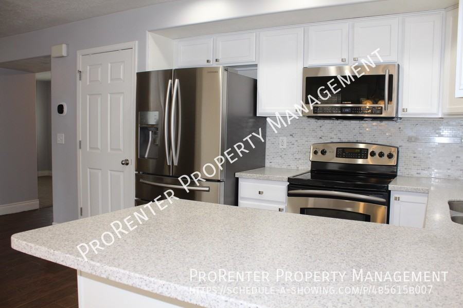 1398 N 2585 W - Photo 6 of 30