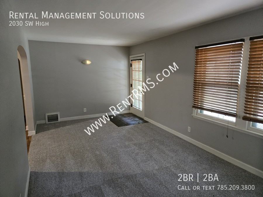 2030 Sw High Ave - Photo 4 of 26