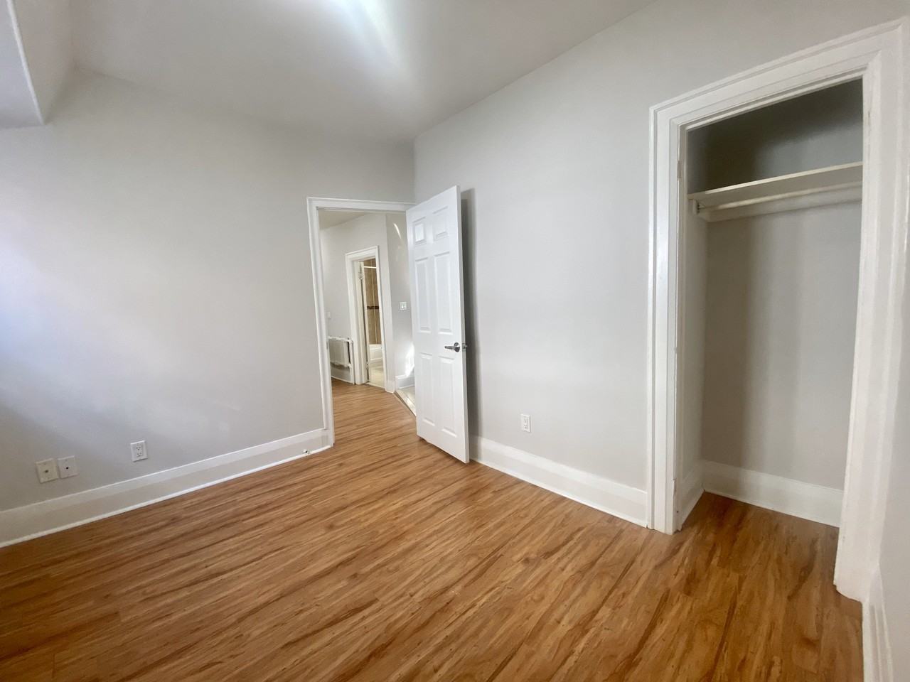 341 St Clair Ave W #E - Photo 6 of 18
