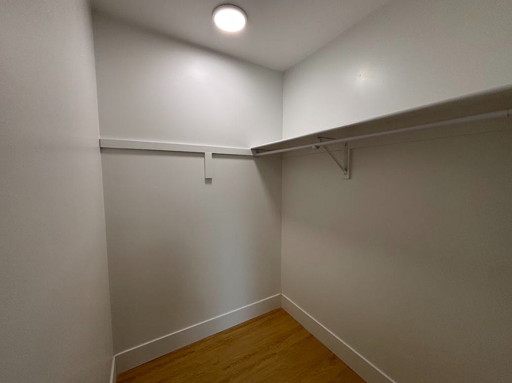 124 Wallace Ave - Photo 7 of 10