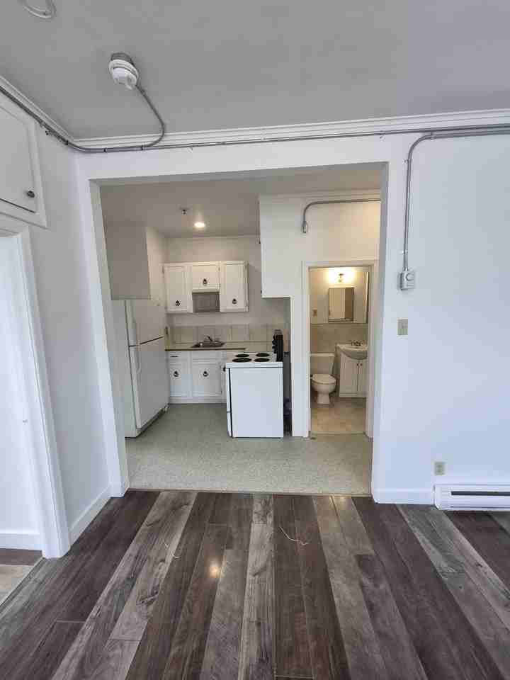 199 Union St - Photo 2 of 10