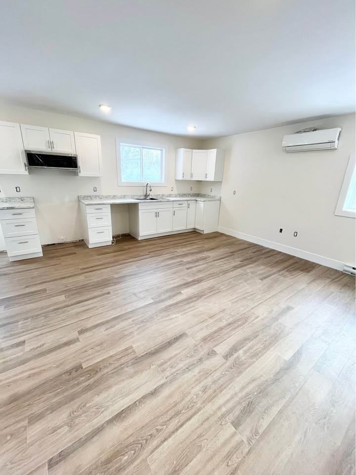 161 Nevers Rd - Photo 2 of 9