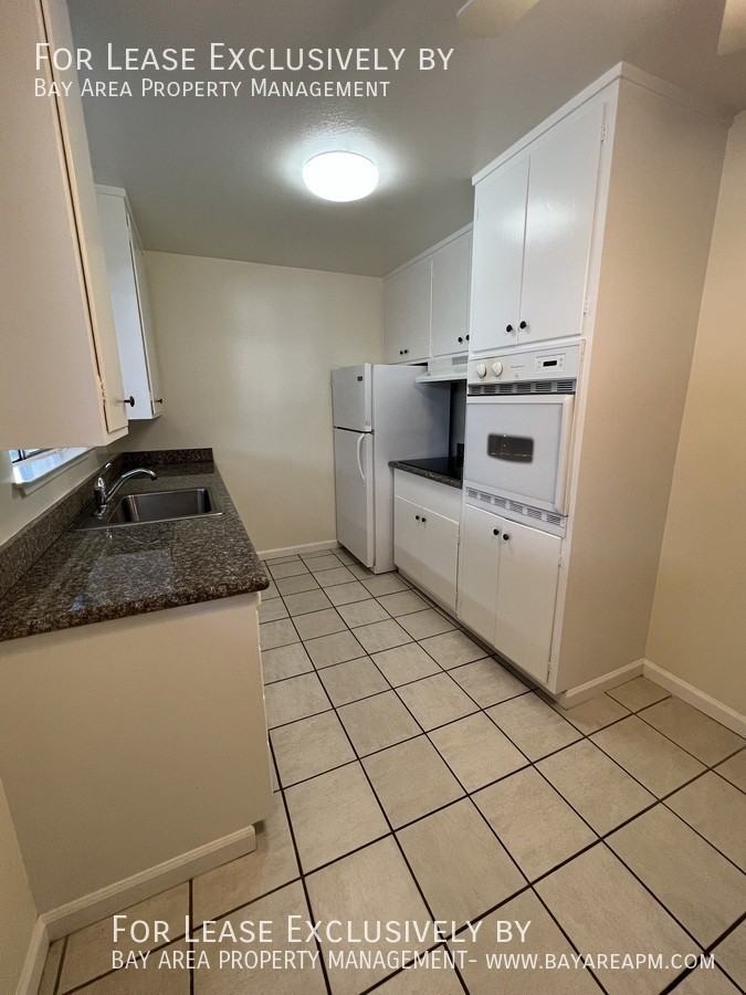 1235 Holly St #6 - Photo 3 of 9