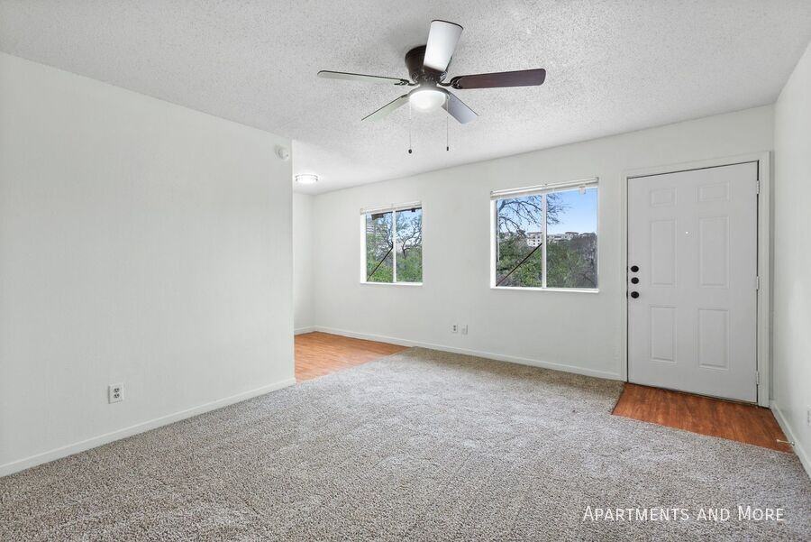 1021 Chestnut St #F20 - Photo 5 of 15