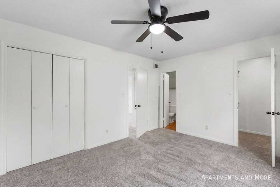 1021 Chestnut St #F20 - Photo 7 of 15