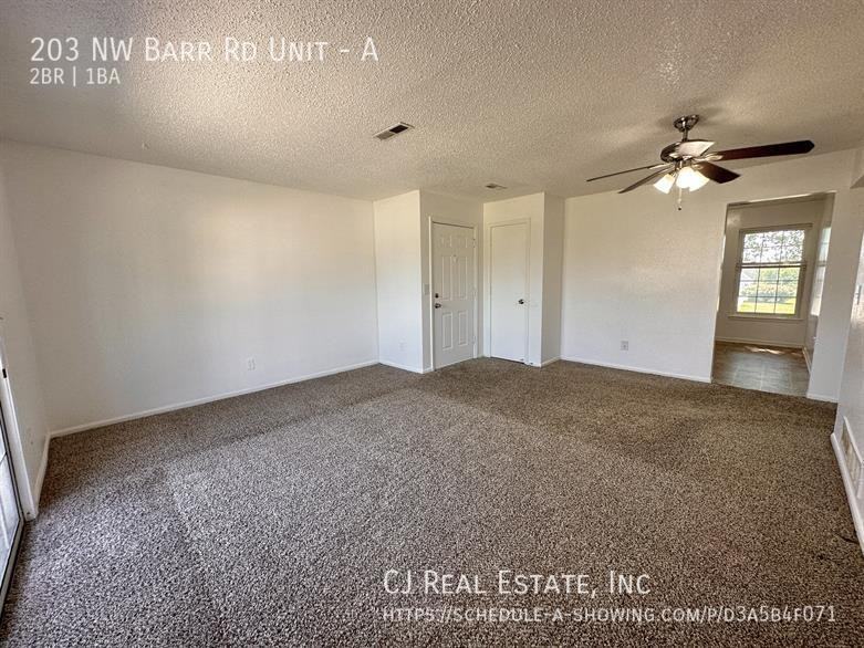 203 Nw Barr Rd #A - Photo 5 of 10