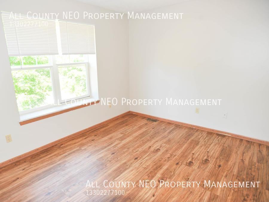 1641 Coventry Rd - Photo 3 of 13