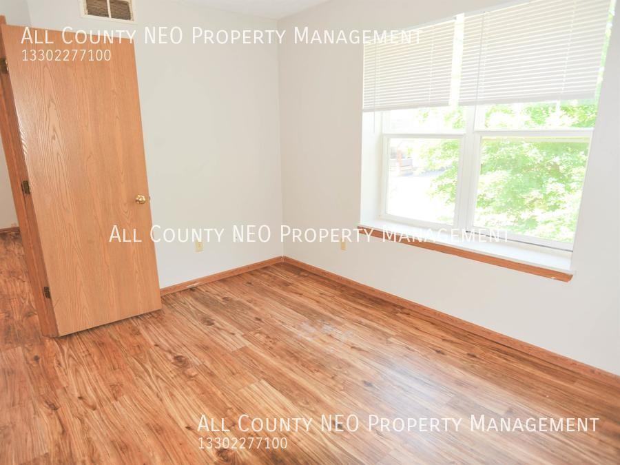 1641 Coventry Rd - Photo 4 of 13