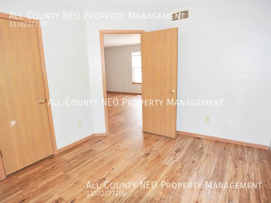 1641 Coventry Rd - Photo 5 of 13