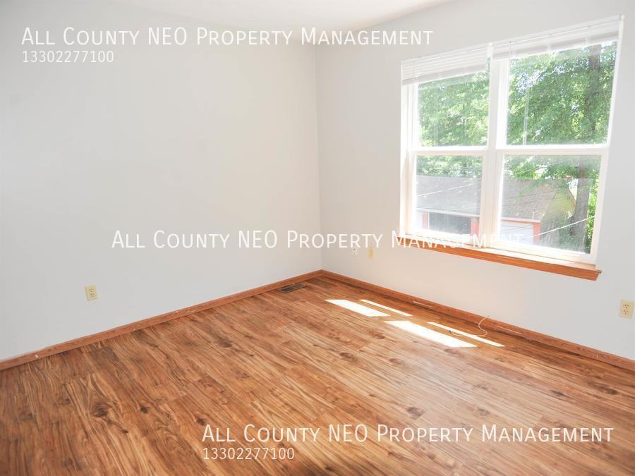 1641 Coventry Rd - Photo 6 of 13