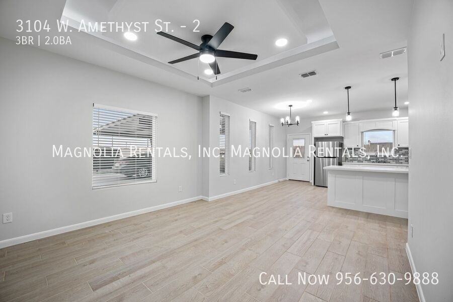 3104 W Amethyst St #2 - Photo 3 of 14