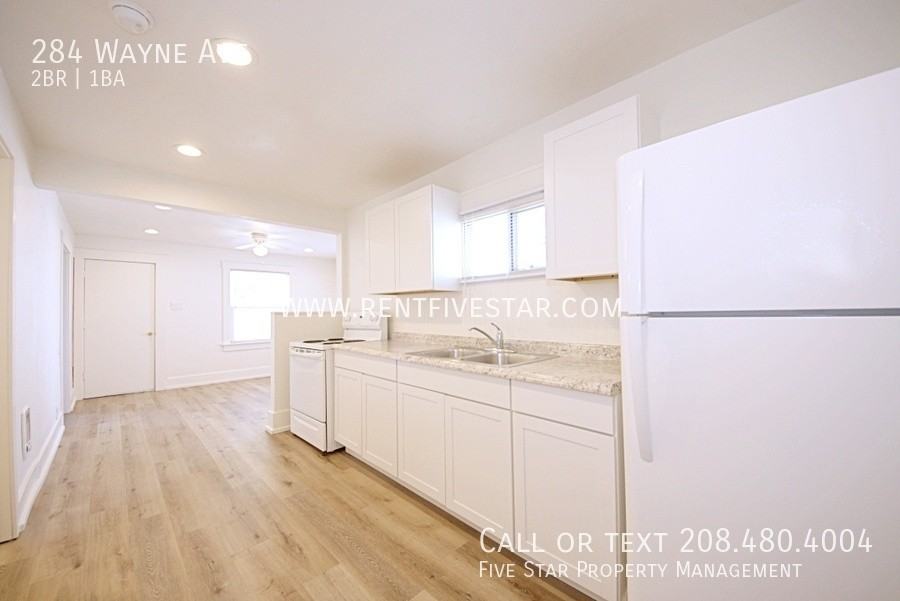 284 Wayne Ave - Photo 4 of 13