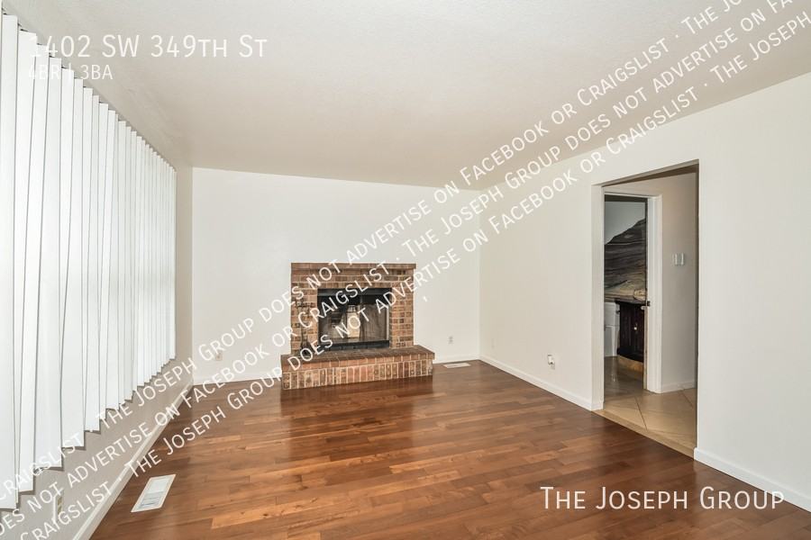 1402 Sw 349th St - Photo 3 of 17