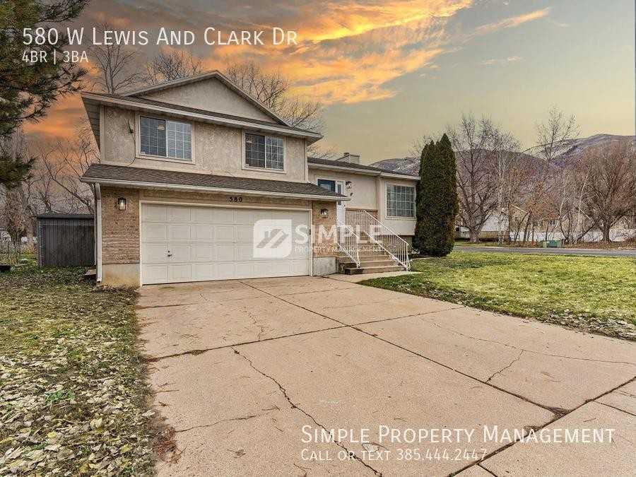 580 W Lewis And Clark Dr - Photo 3 of 32