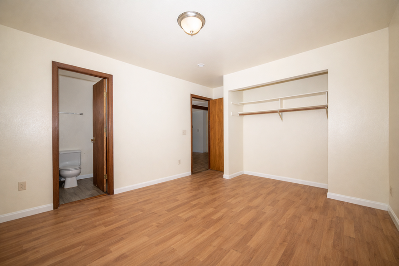 Pinebrook Corner Apartments - Photo 7 of 27