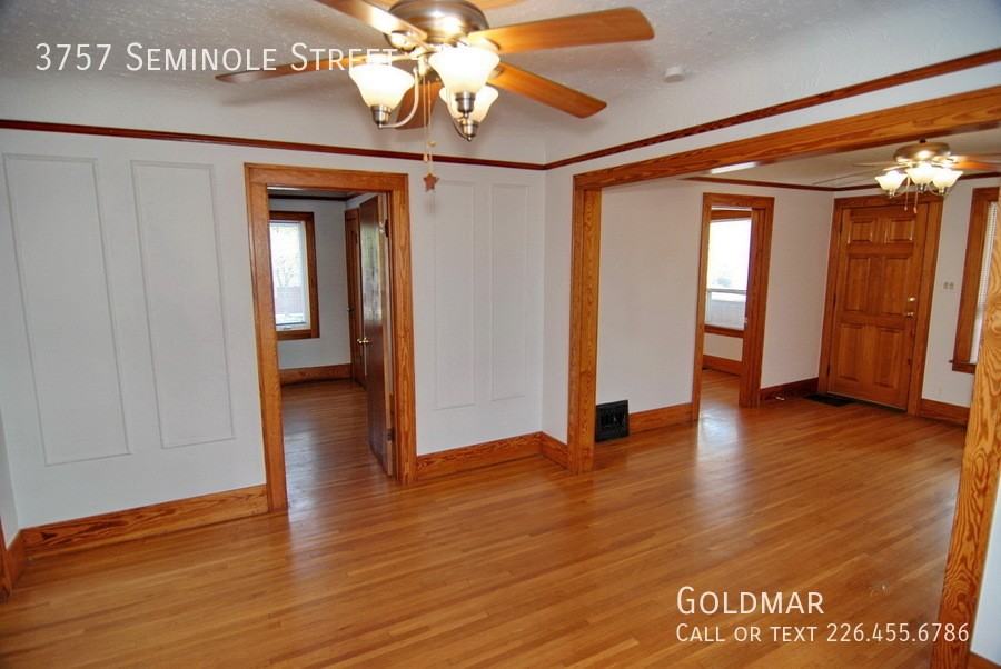 3757 Seminole St #3 - Photo 3 of 12