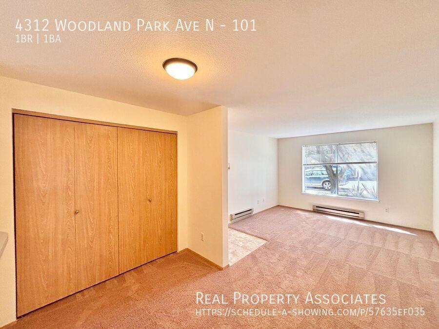 4312 Woodland Park Ave N #101 - Photo 7 of 13