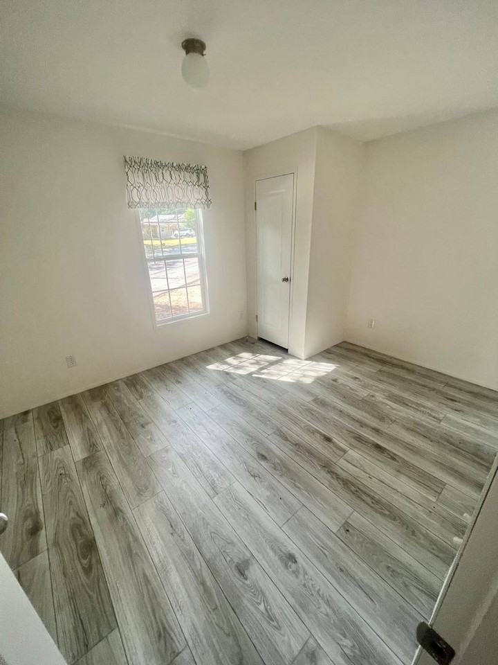 703 Green St ##A - Photo 7 of 7