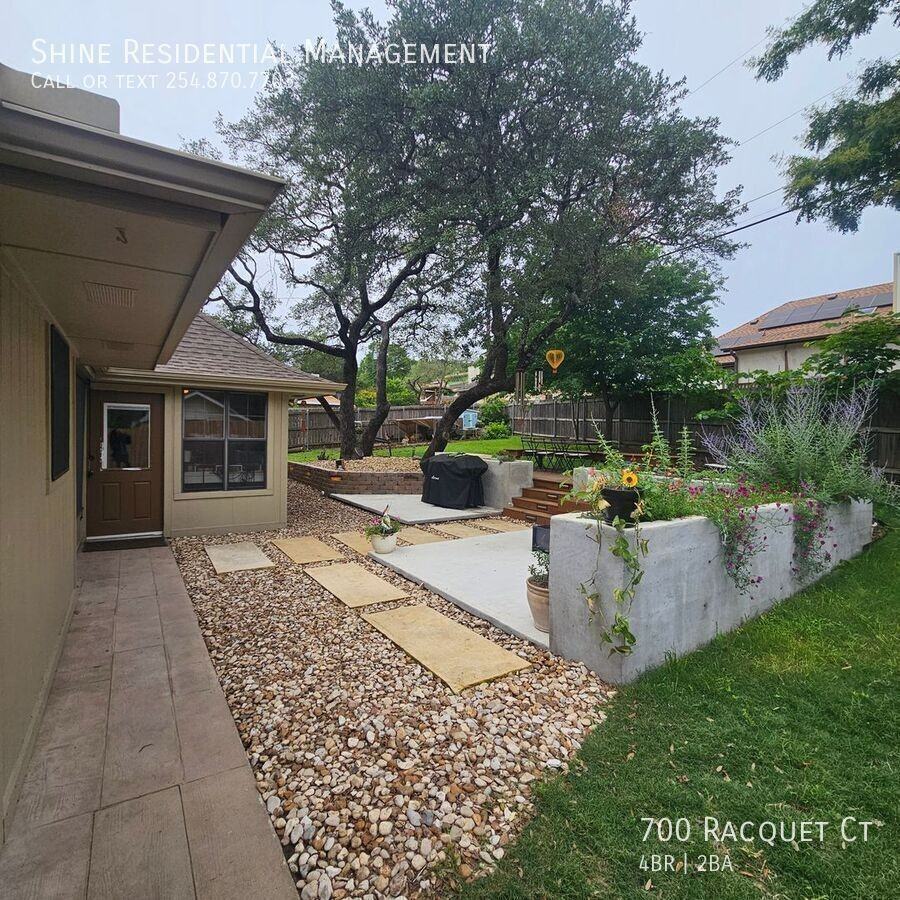 700 Racquet Ct - Photo 2 of 20