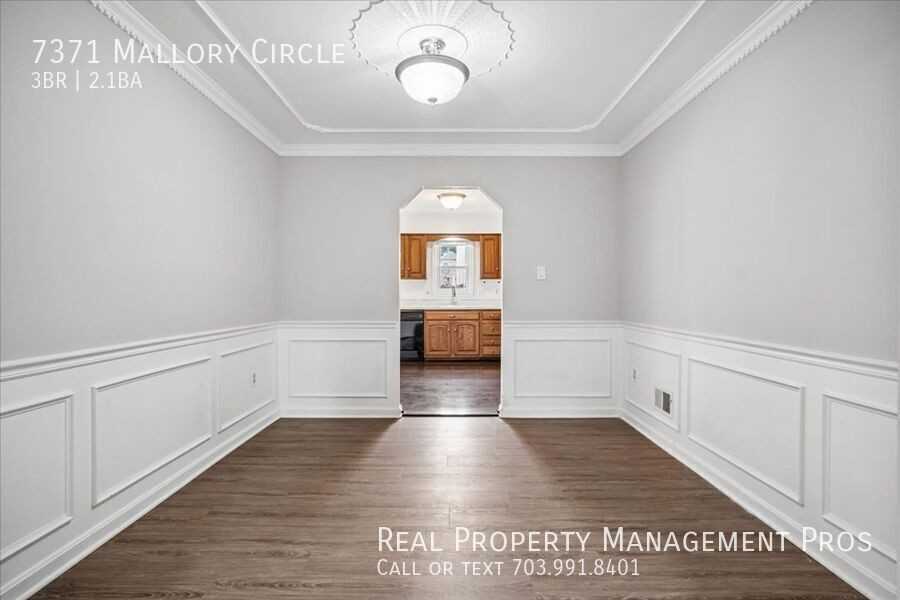 7371 Mallory Cir - Photo 5 of 31