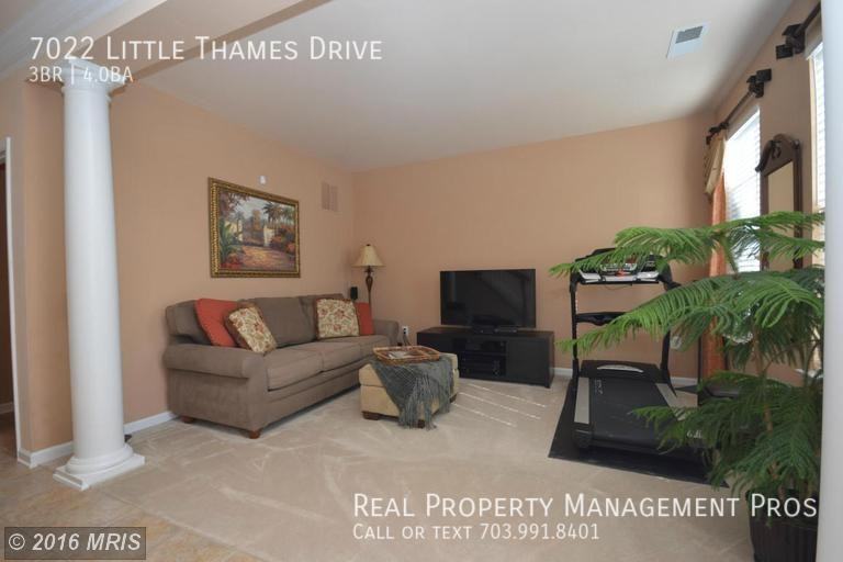7022 Little Thames Dr - Photo 3 of 30