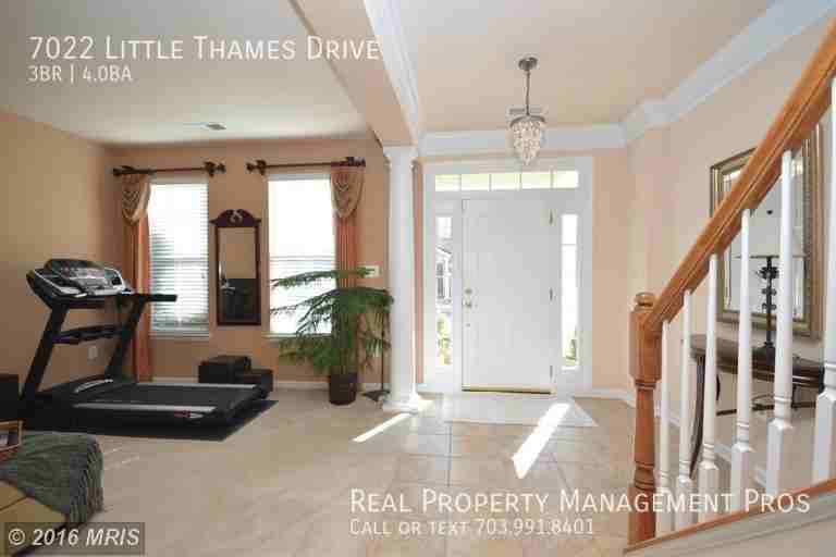 7022 Little Thames Dr - Photo 5 of 30