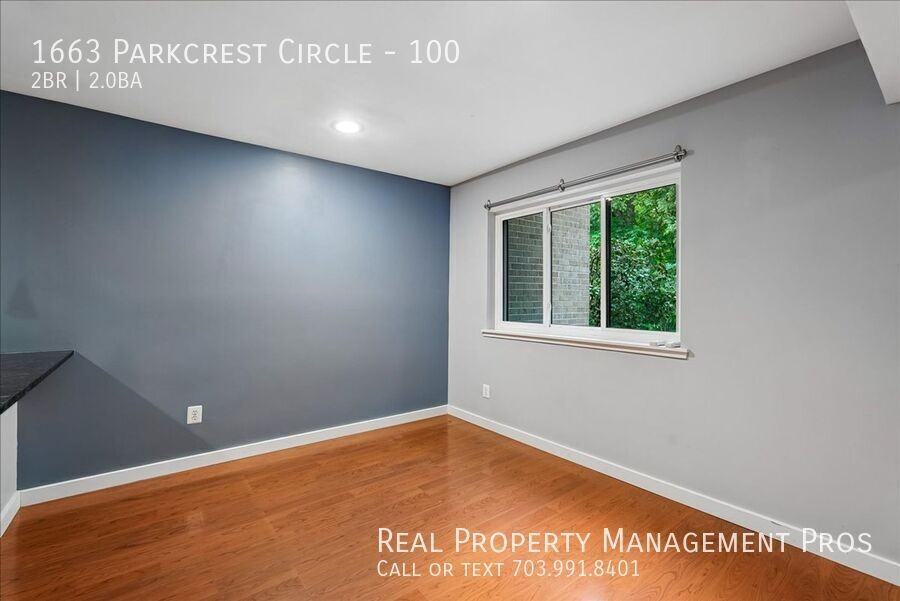 1663 Parkcrest Cir #100 - Photo 5 of 50