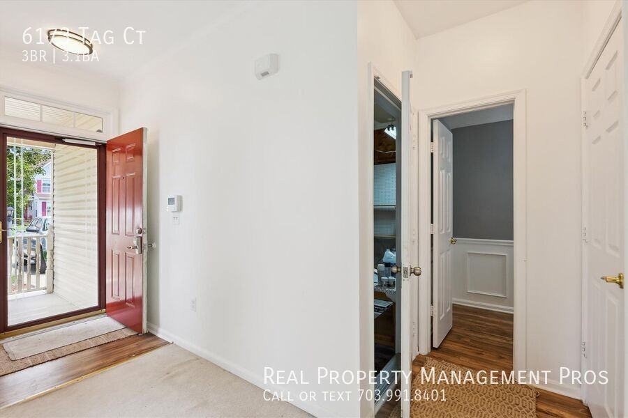 6173 Tag Ct - Photo 5 of 42