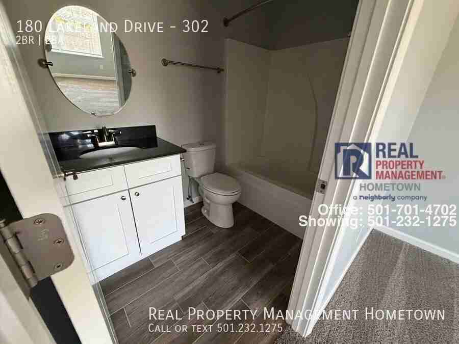 180 Lakeland Dr #302 - Photo 6 of 8
